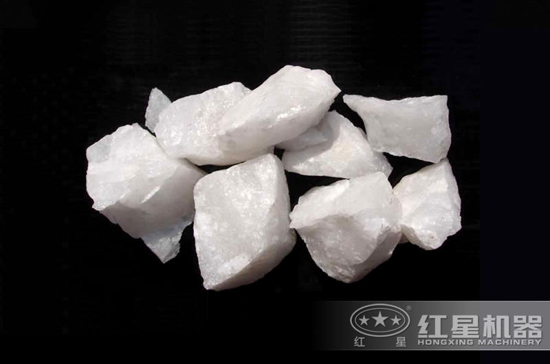 生產(chǎn)能手用途廣，石英石錘式破碎機(jī)就是如此的強(qiáng)大